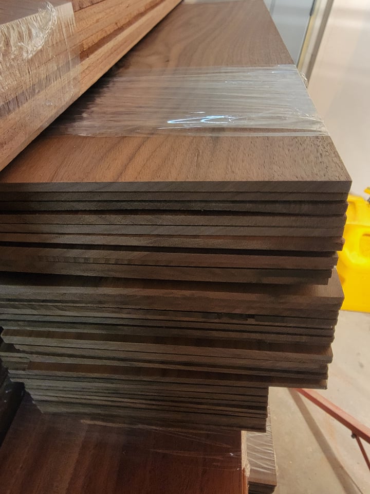 THE HARDWOOD EDGE Alder Wood Planks - 2-Pack for Unfinished Crafts 1/8''  (3mm) 100% Pure Hardwood Laser Engraving Blanks Craft and Gifts 1/8″ x 6  1/2″